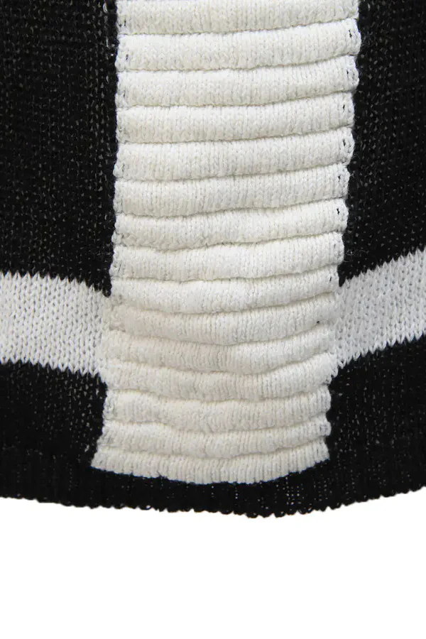 A.F Artefact (knitted vest-black and white) ag-1311 - Image 3