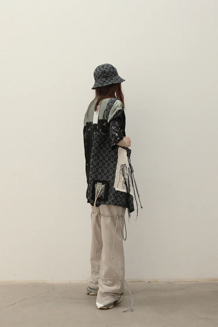 Song for the mute "hands up" handbag 211_TOTEO1E7_LEGOBLU - Image 11